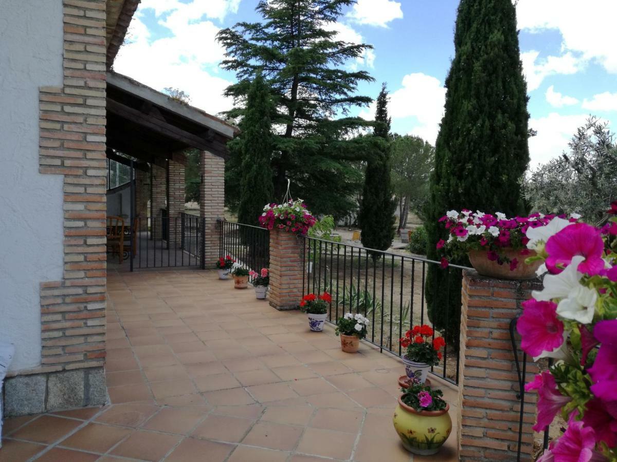 Вілла Casa Rural La Amistad Burguillos de Toledo Екстер'єр фото